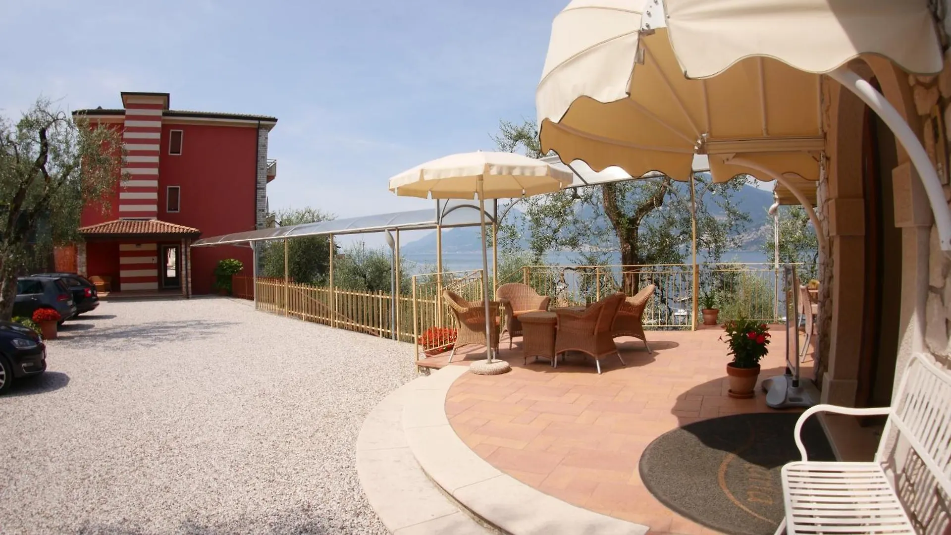 Residence Casa Maria Assenza di Brenzone Aparthotel